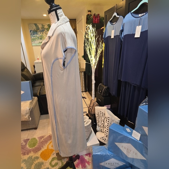 Frette Luxury 2024- 2025 Pyjamas Nightgown Button Beige W/ Blue Trim New W/Tags - Picture 4 of 16